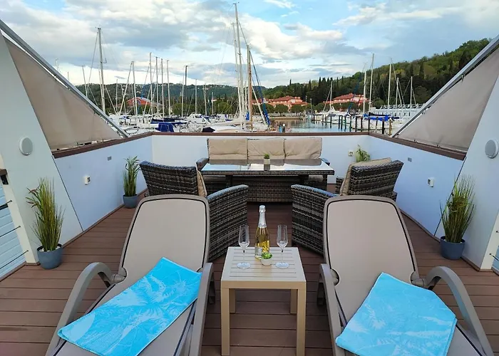 Sea Lux Floating House Ajda Portorose