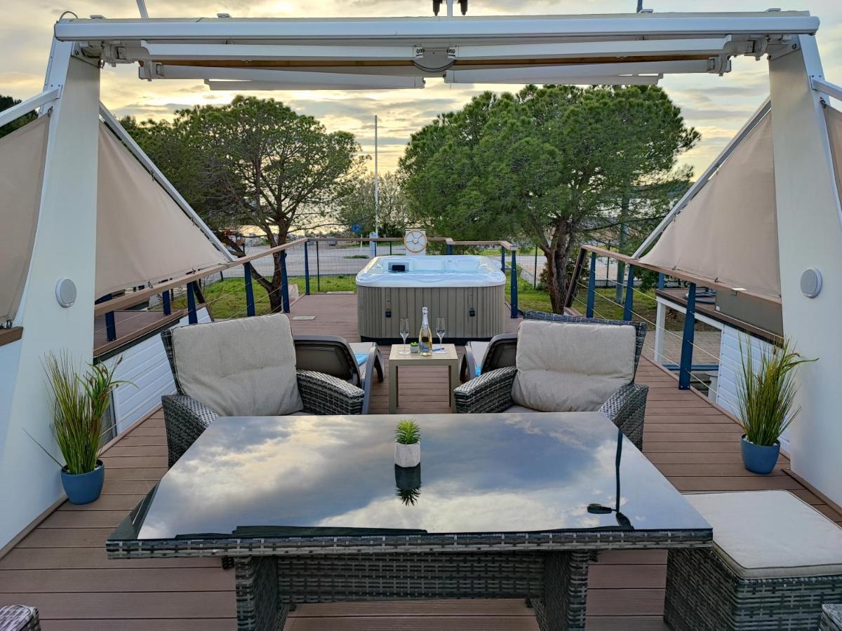 Sea Lux Floating House Ajda Hébergement de vacances