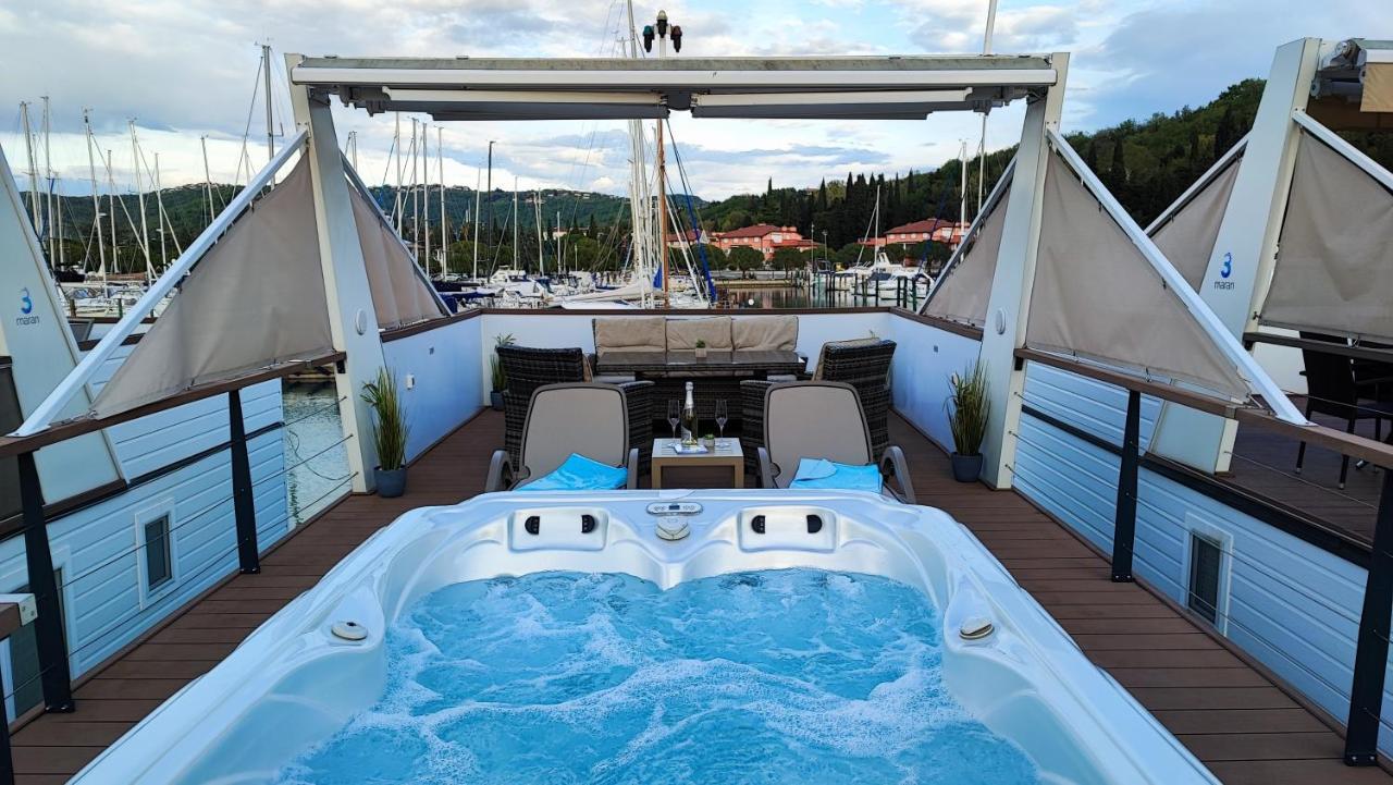 Sea Lux Floating House Ajda Hébergement de vacances