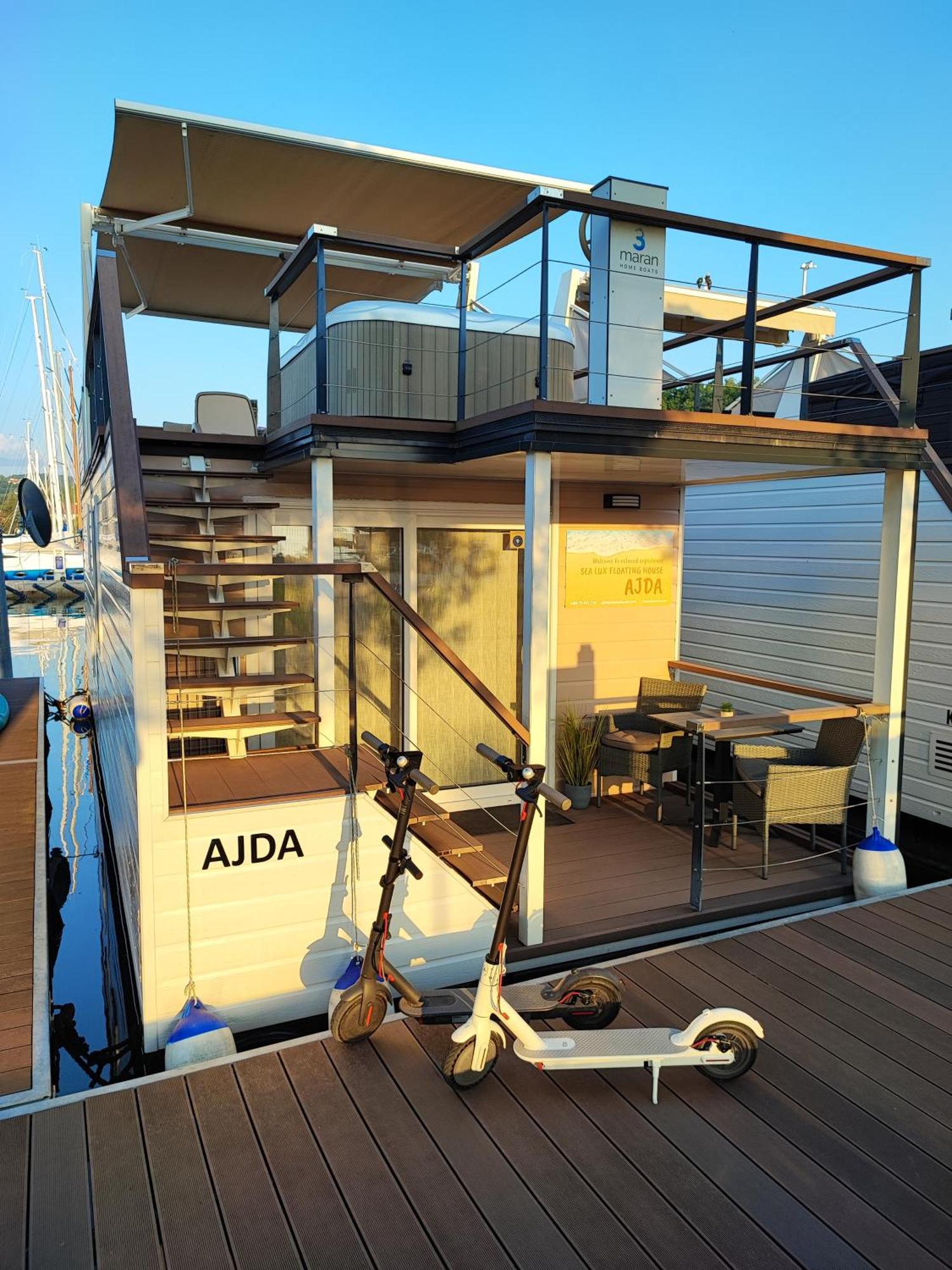 Sea Lux Floating House Ajda Portorož